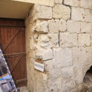 Restauration et reconstruction de l'angle en pierre