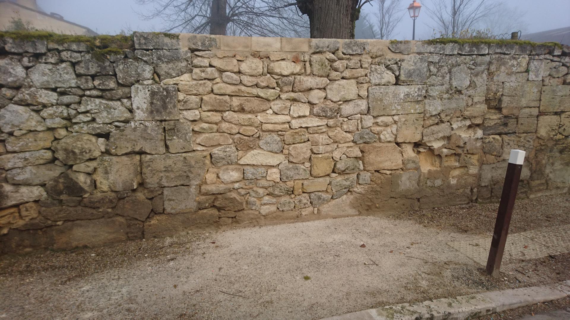 Elevation mur moellon (avec couvertine)